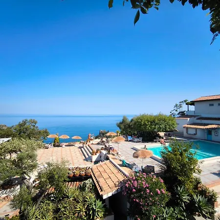 Terra Rossa 3*