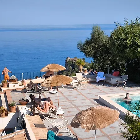 Terra Rossa 3* Taormine