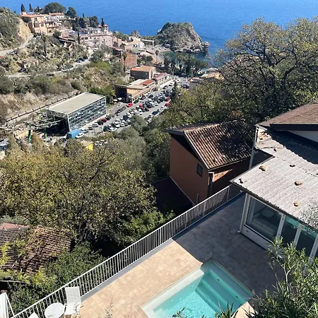 Terra Rossa Aparthotel 3*