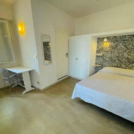 Terra Rossa Aparthotel 3*