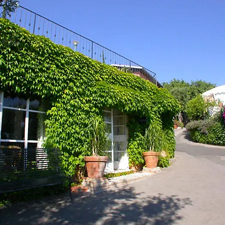 Terra Rossa 4*