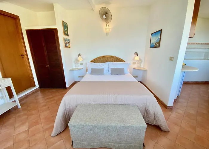 特拉罗萨陶尔米纳公寓 陶尔米纳