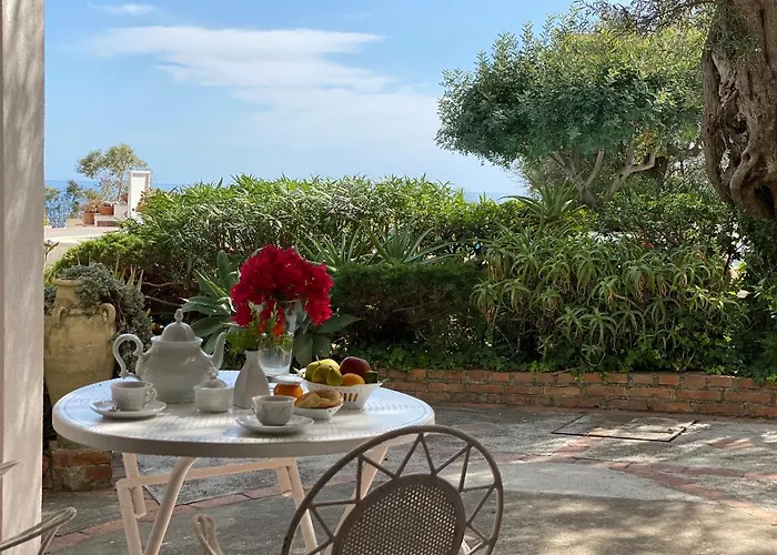 公寓式酒店 特拉罗萨陶尔米纳公寓 4*