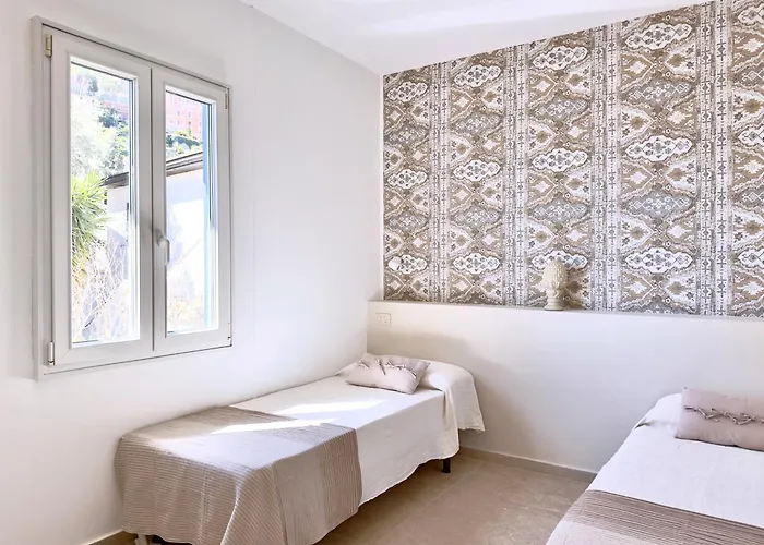 特拉罗萨陶尔米纳公寓 公寓式酒店 4*