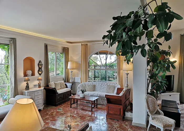 特拉罗萨陶尔米纳公寓