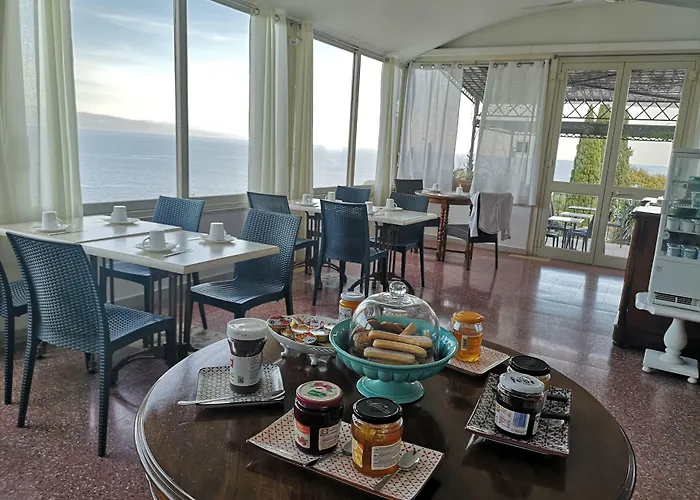 公寓式酒店 特拉罗萨陶尔米纳公寓