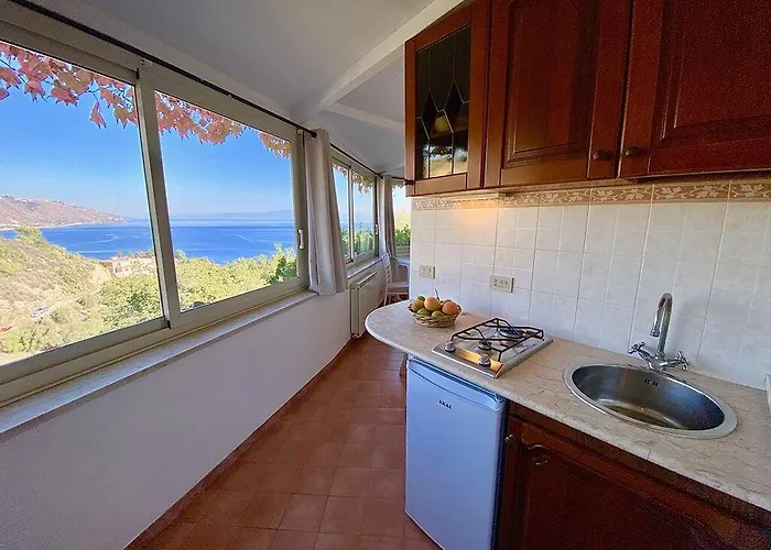 特拉罗萨陶尔米纳公寓 陶尔米纳