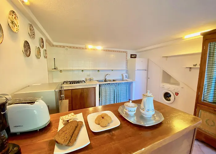 特拉罗萨陶尔米纳公寓 公寓式酒店 4*