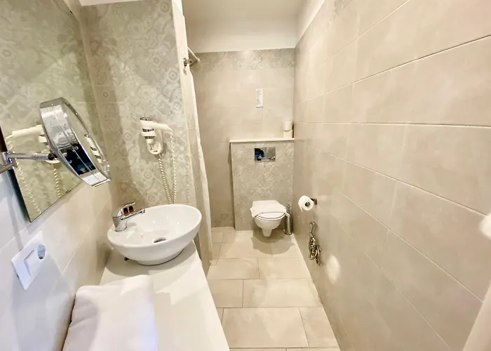 特拉罗萨陶尔米纳公寓 公寓式酒店