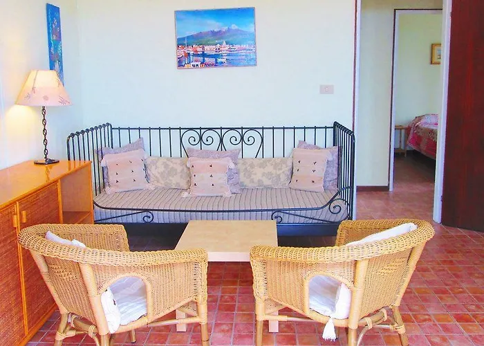 特拉罗萨陶尔米纳公寓