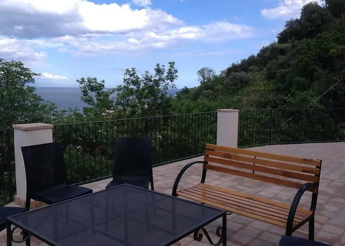 特拉罗萨陶尔米纳公寓 公寓式酒店 陶尔米纳