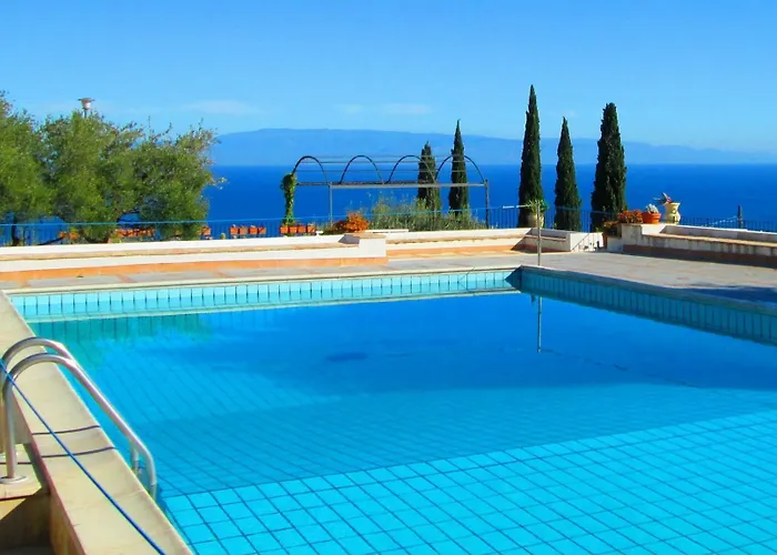 特拉罗萨陶尔米纳公寓 4* 陶尔米纳